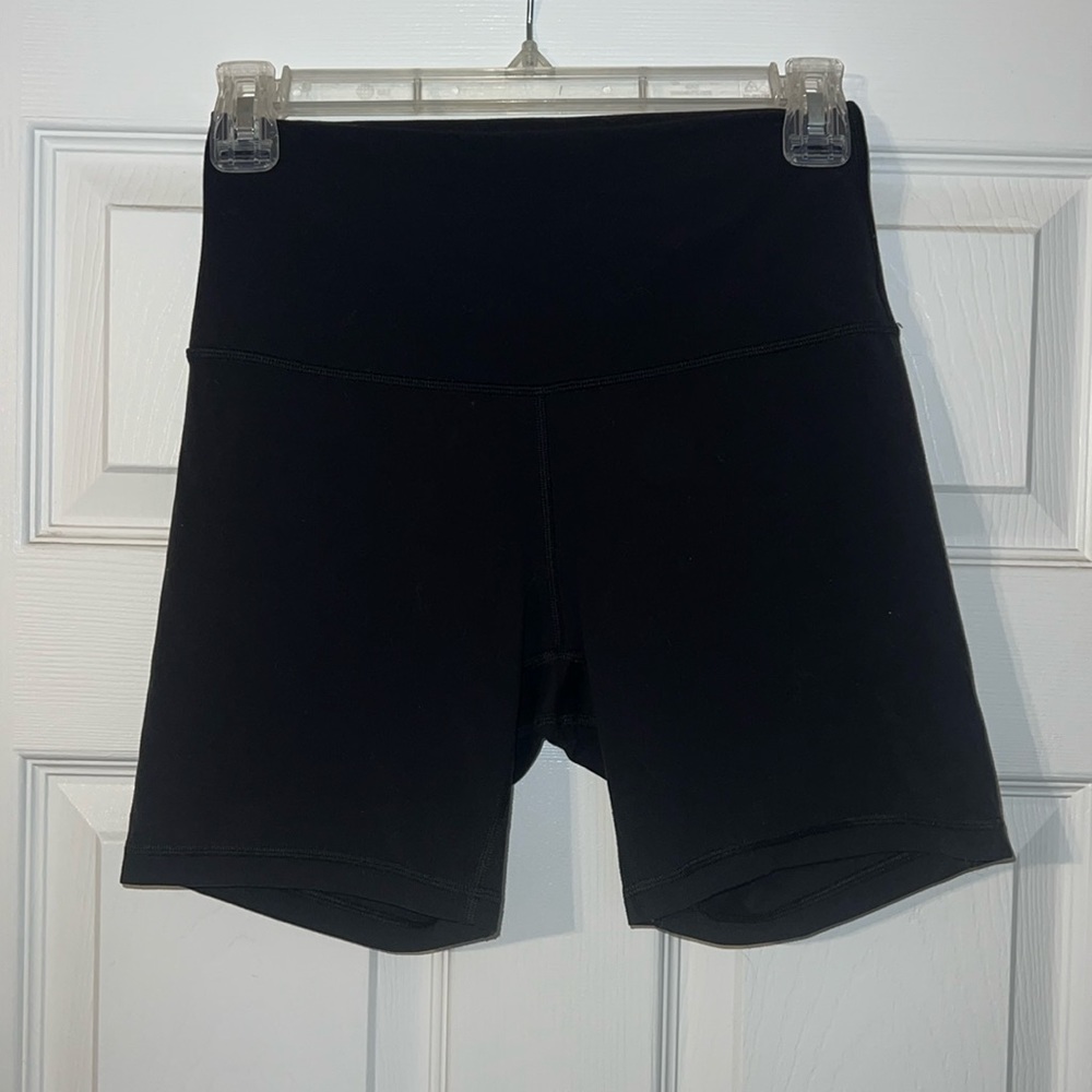 Align Shorts (6”)